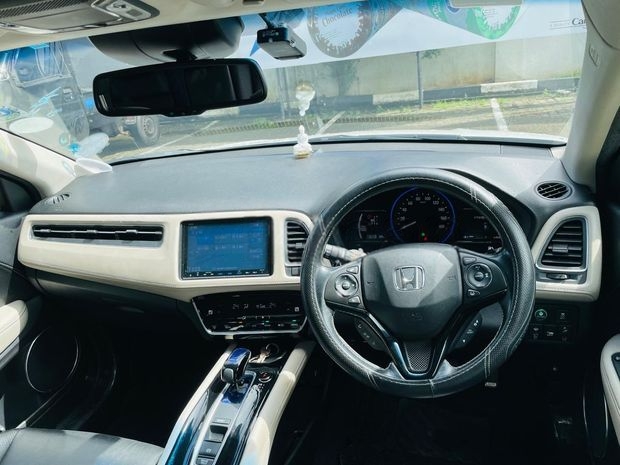 Honda Vezel 2016