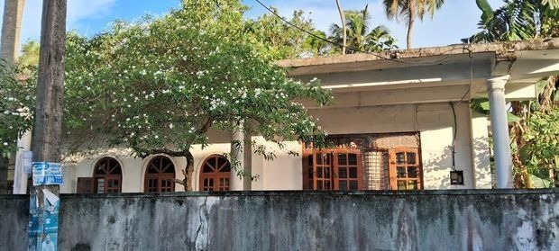 Close to Colombo Luxury, with A Peaceful Village Ambiance Kandana