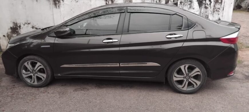 Honda Grace Ex 2016