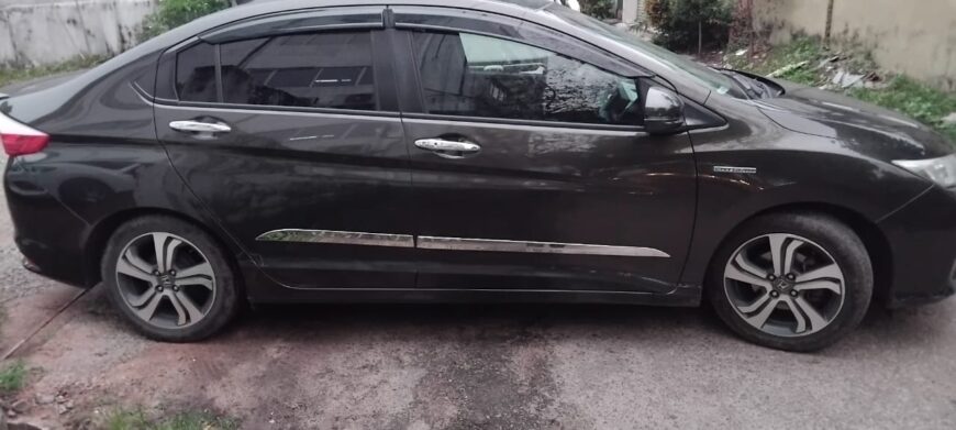 Honda Grace Ex 2016