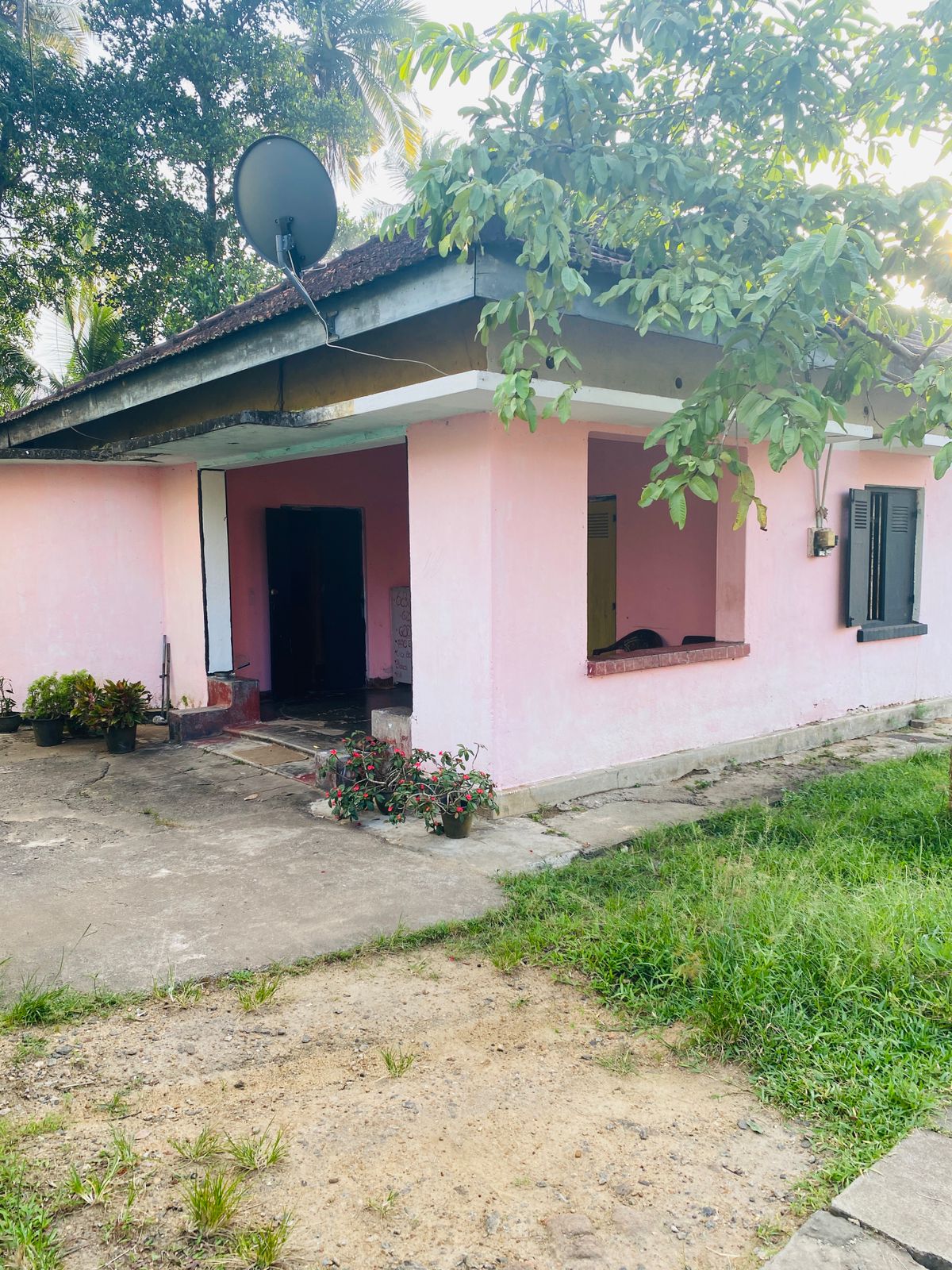 Land For sale In Mirigama