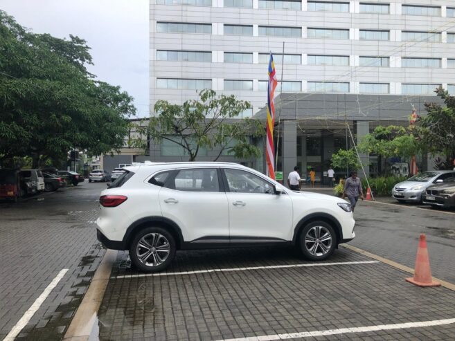 MG HS 2019