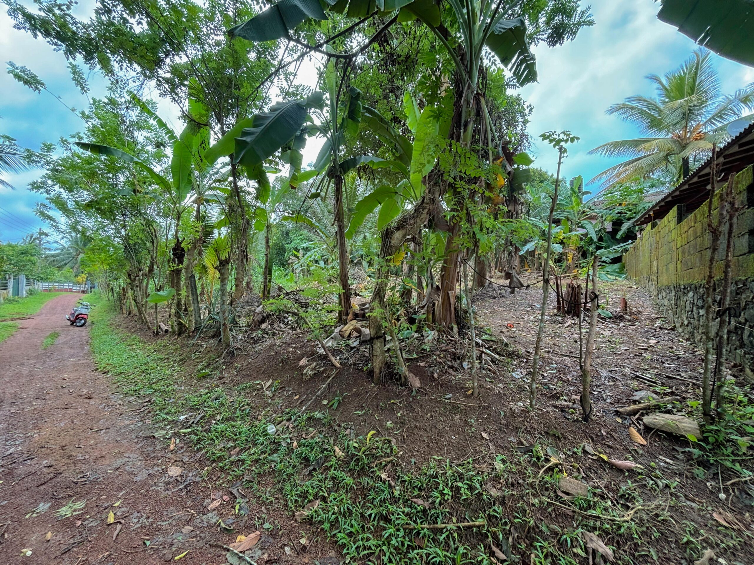 Residential Land for Sale Near Kiriwattuduwa