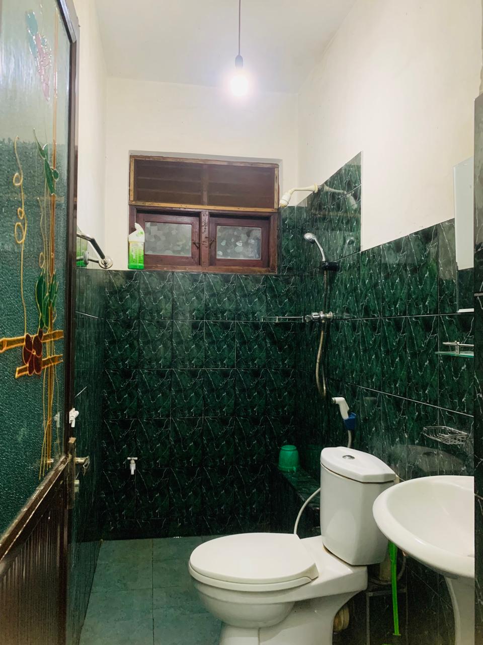 Elegant 3-Bedroom Family Home for Sale in the Heart of Wadduwa