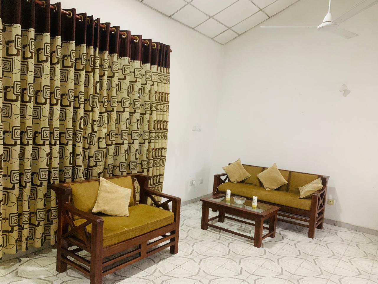 Elegant 3-Bedroom Family Home for Sale in the Heart of Wadduwa