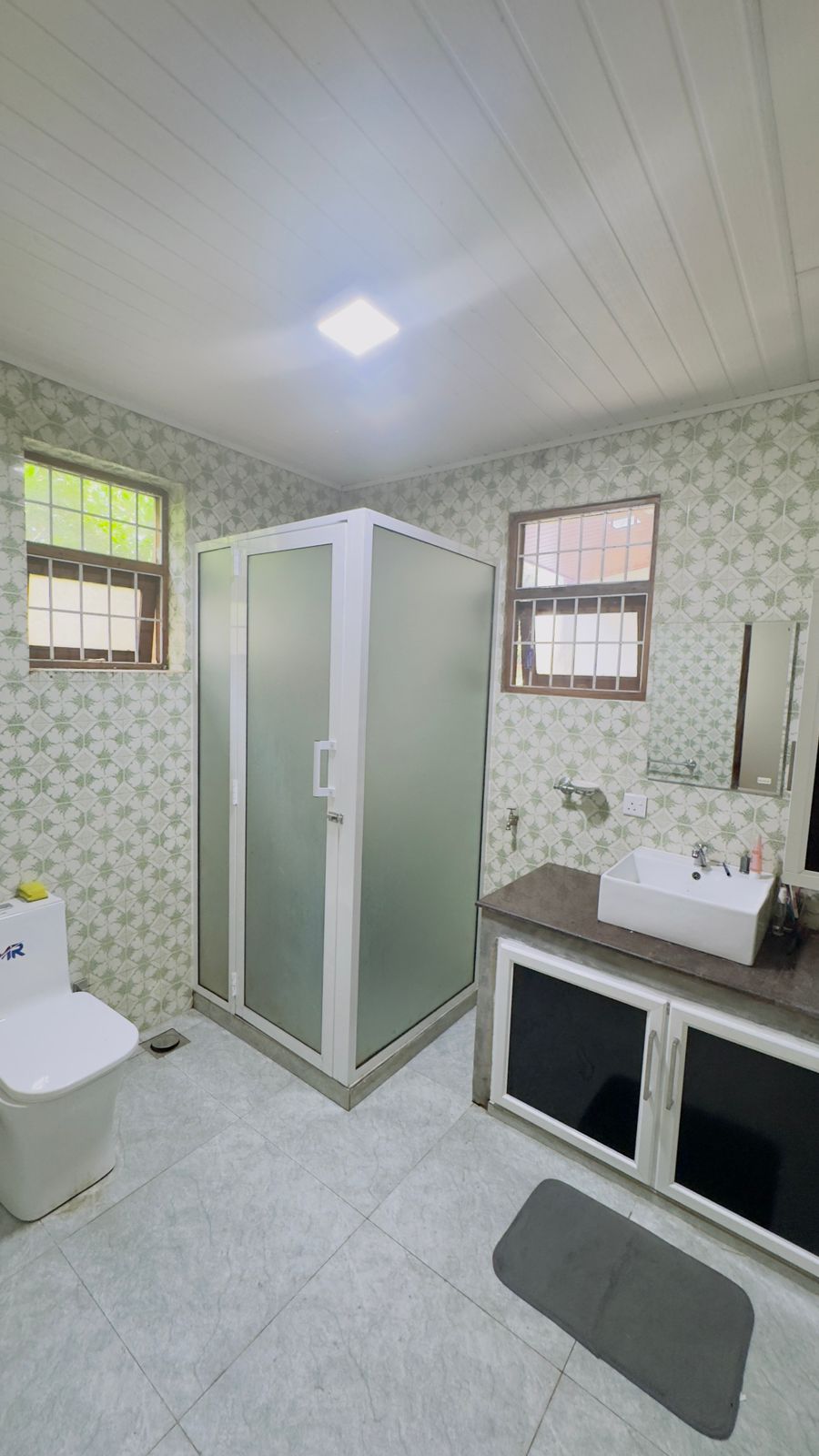 House for Sale With 20P Land Makola