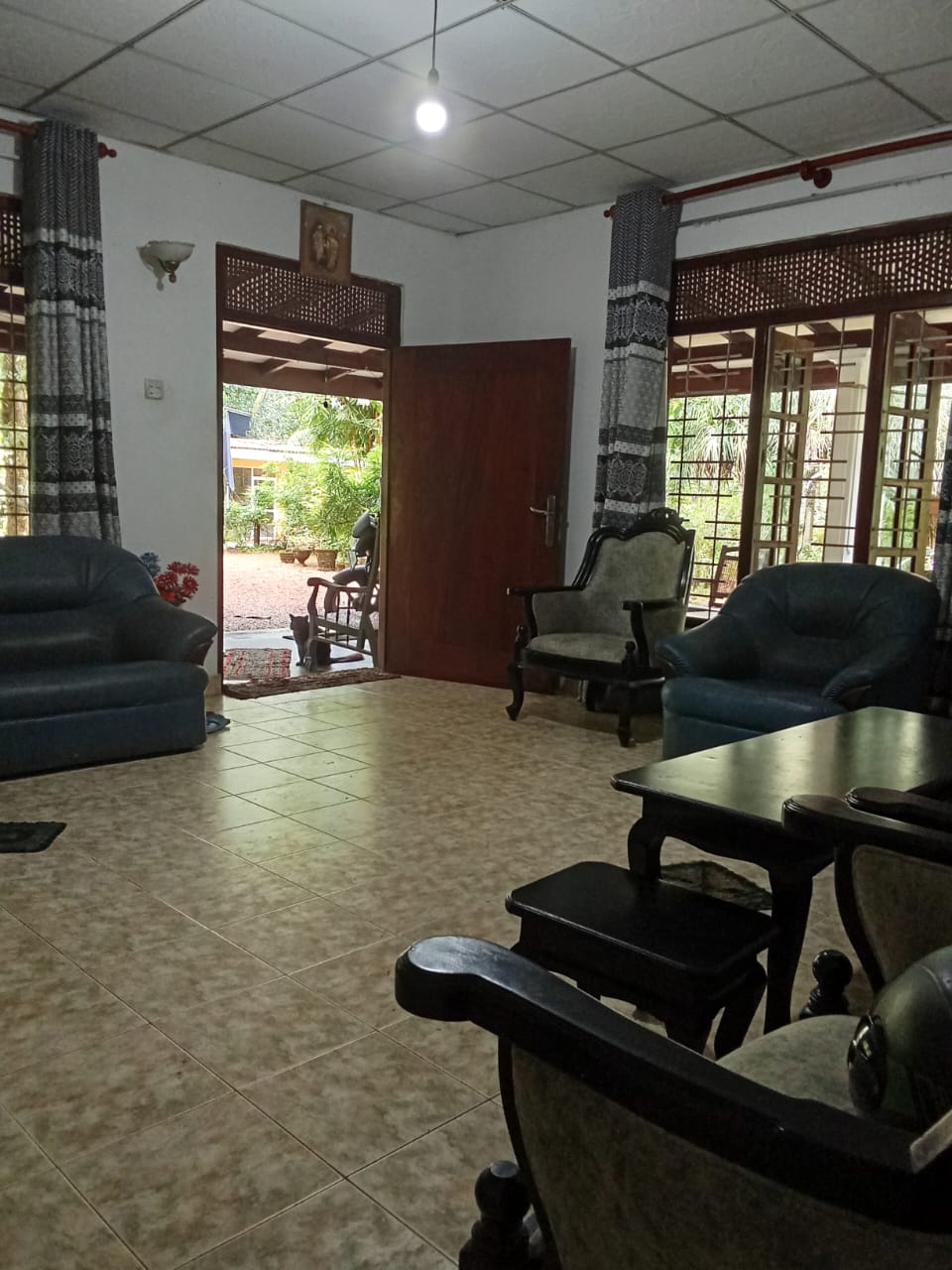 හොරණින් සියලු පහසුකම් සහිත නිවසක් විකිනීමට