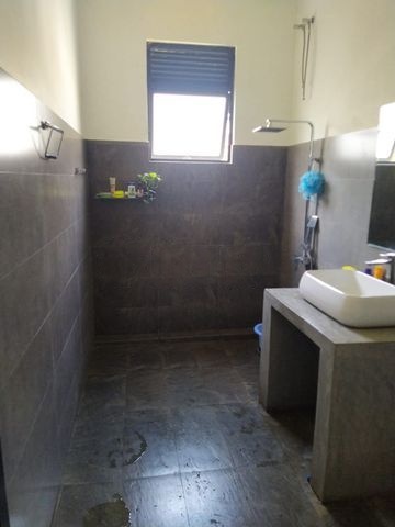 House with land for sale Dekatana