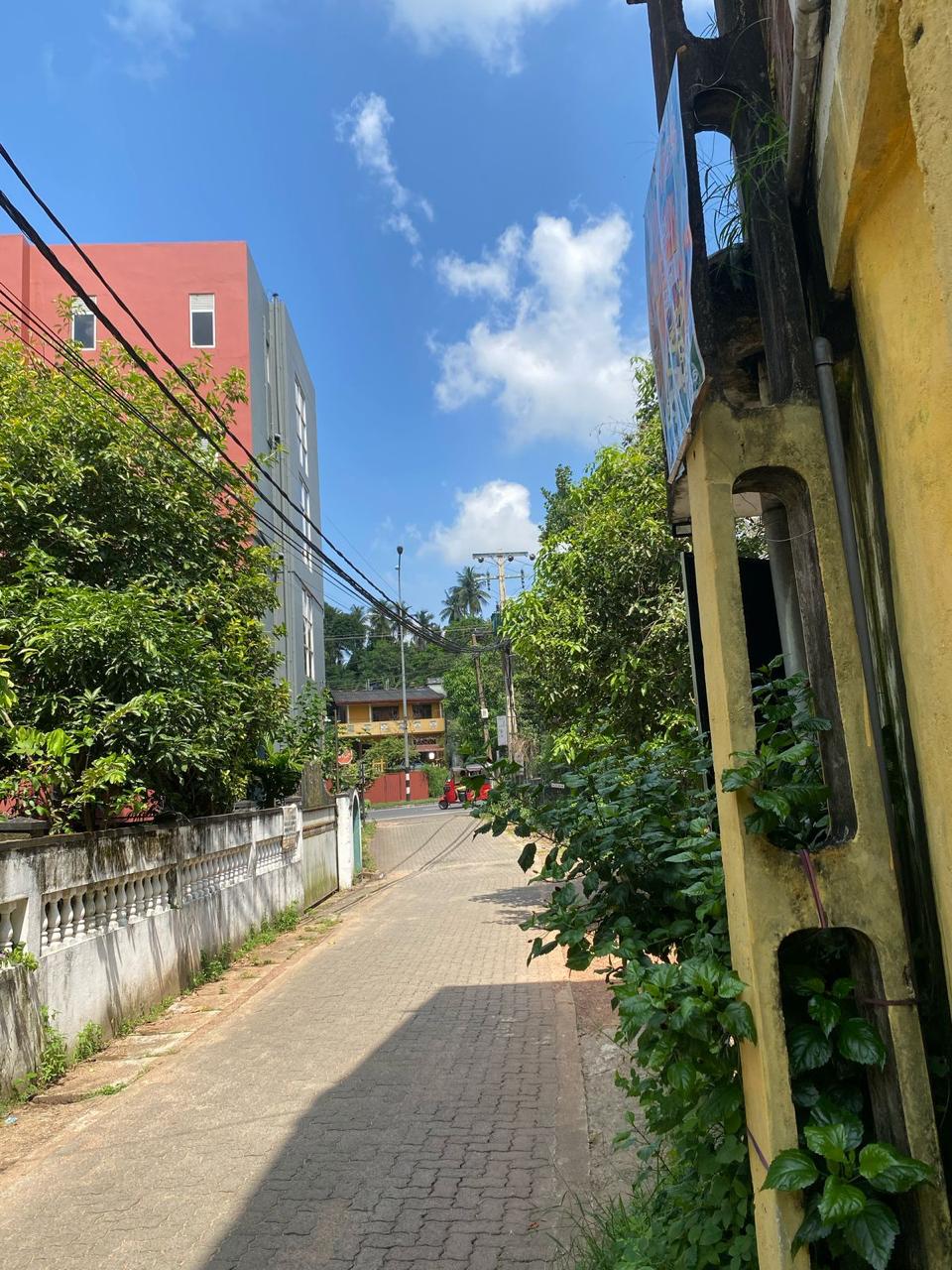 Building for Sale in Mahara