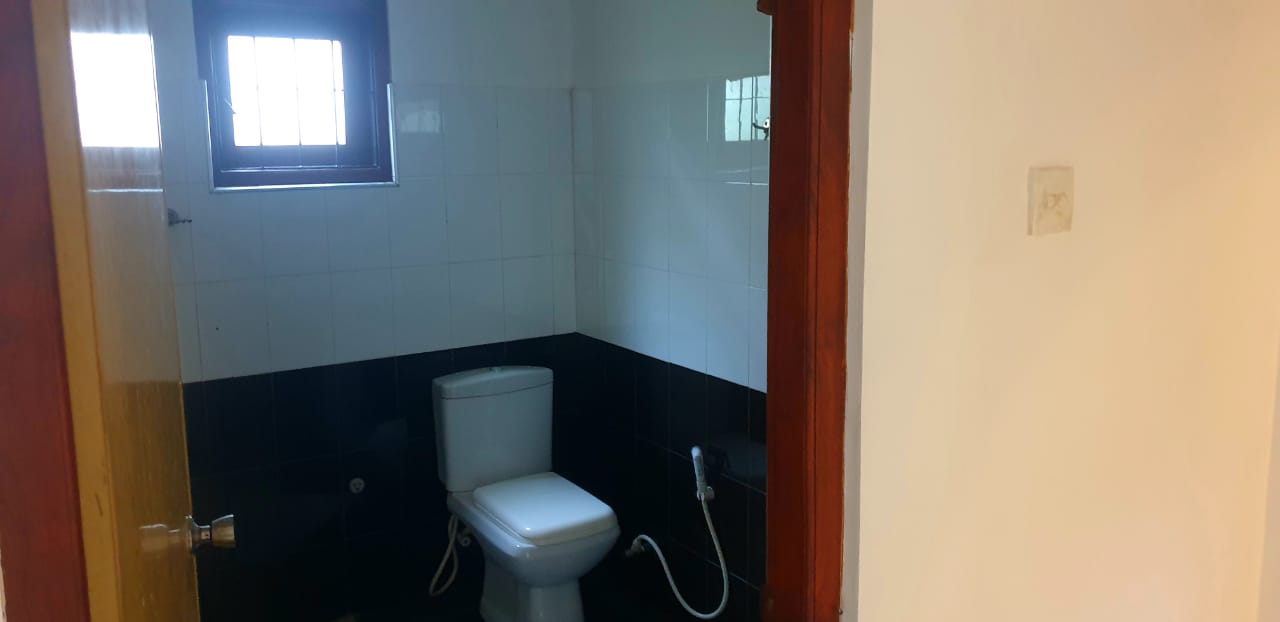 A Three Bed Room Fully Tiled House for Sale – Kiribathgoda