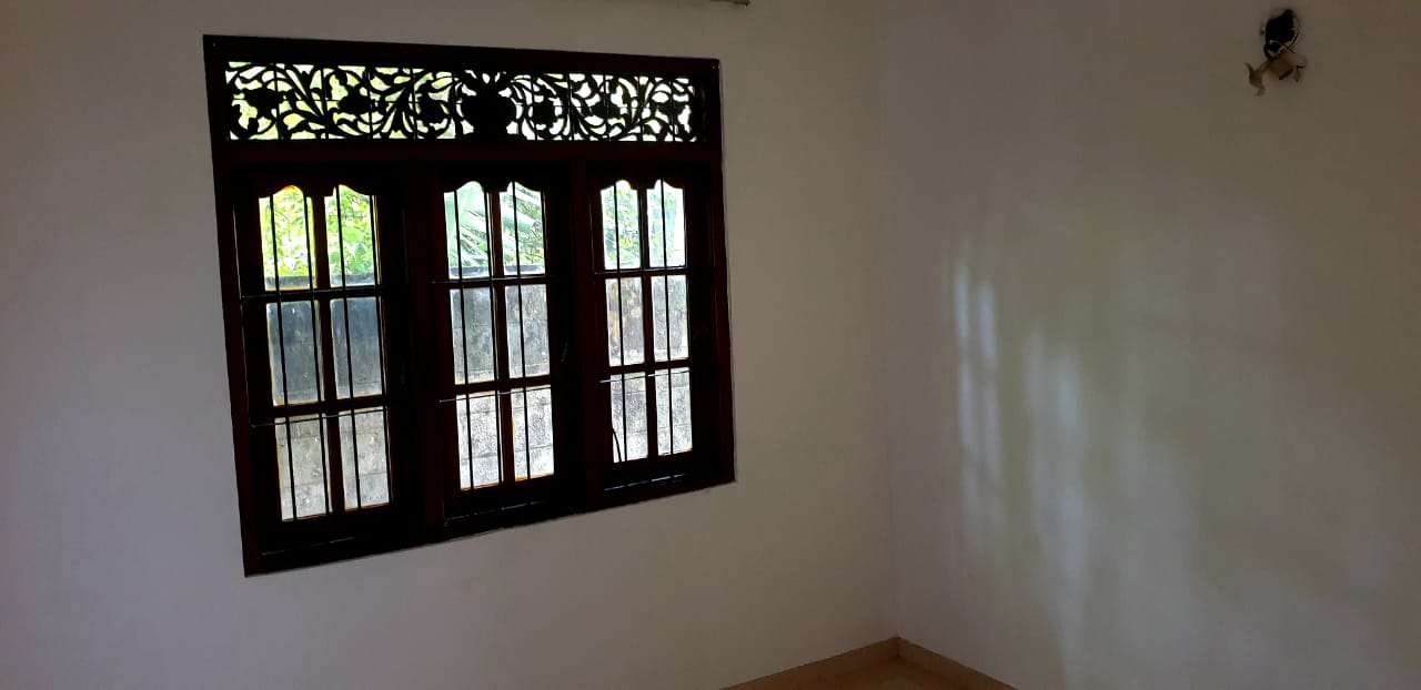 A Three Bed Room Fully Tiled House for Sale – Kiribathgoda