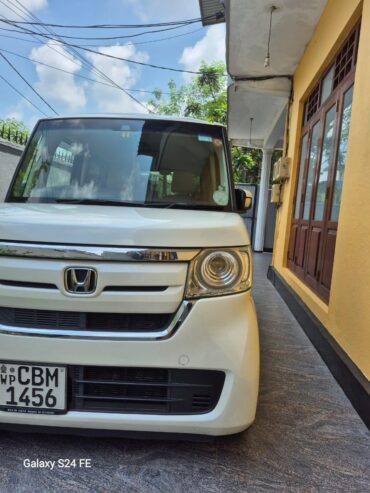 Honda N-Box 2018