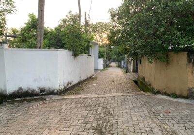 15 Perches Land with Old House for Sale – Embuldeniya