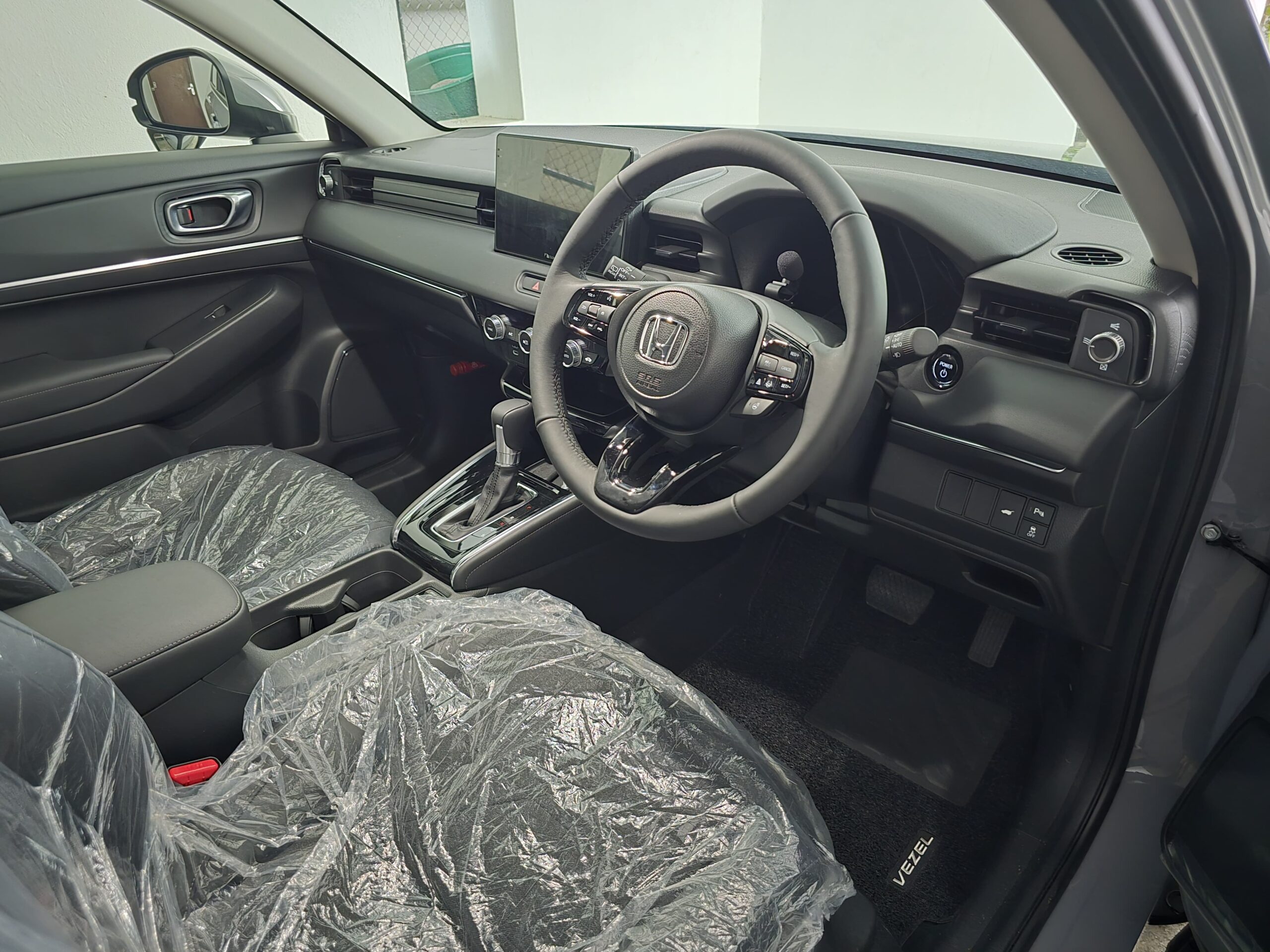 Honda Vezel Z Premium 2025