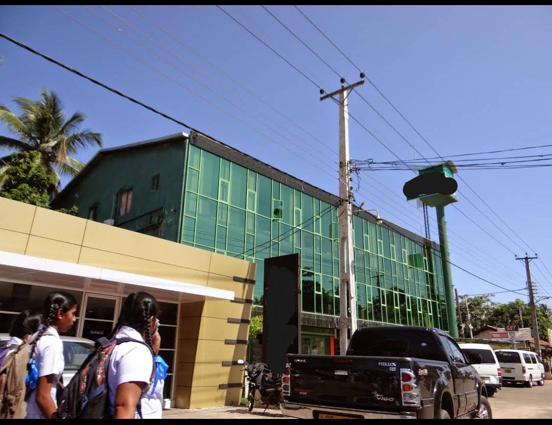 Premier Commercial Property with Extensive Facilities for Sale in Katuneriya