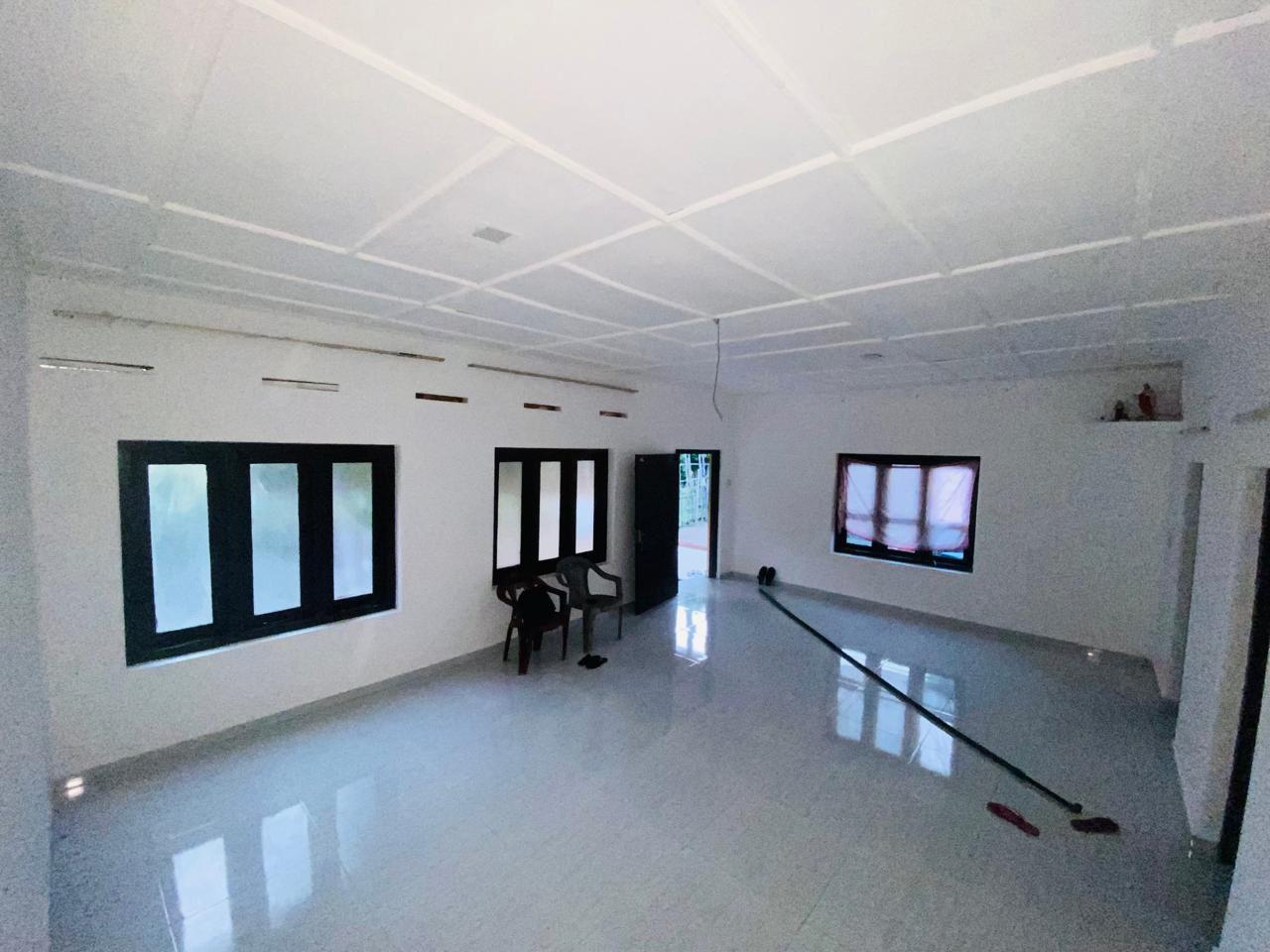 House for sale in pamunugama close to the beach