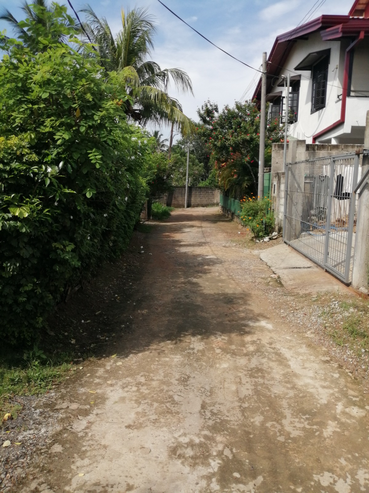 Land For Sale In Athurugiriya
