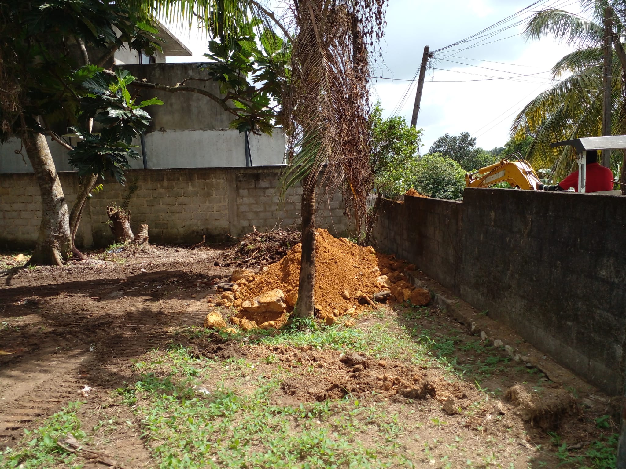 Land for sale in Athurugiriya