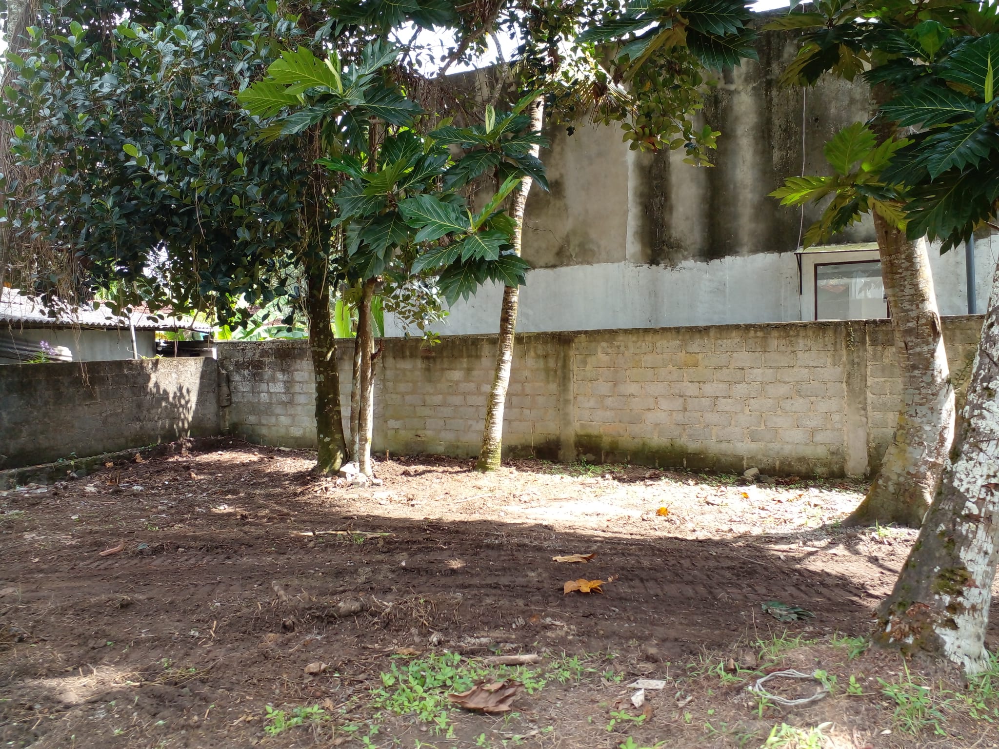 Land for sale in Athurugiriya