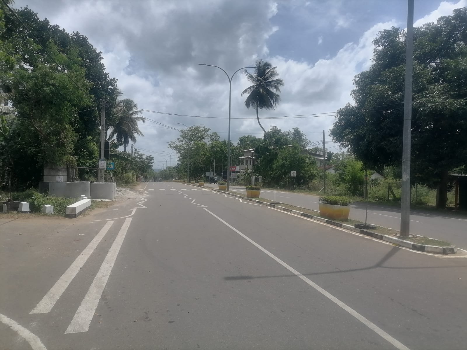 A Land For Sale With House Angunukolapalassa