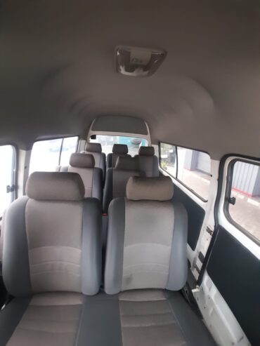 Nissan Urvan 2011