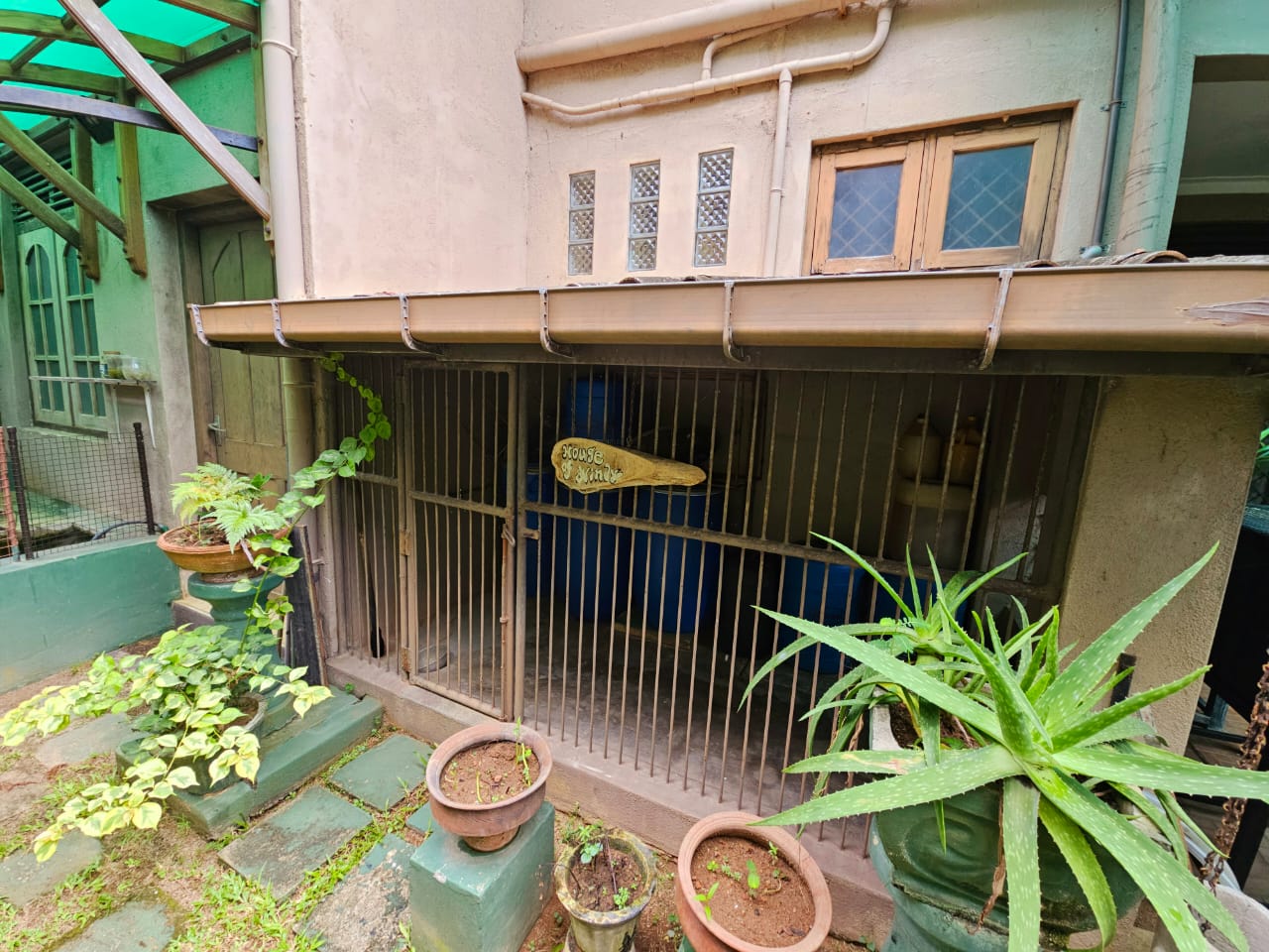 Secure 6 Bedroom 3 Storied House for Sale Ratmalana