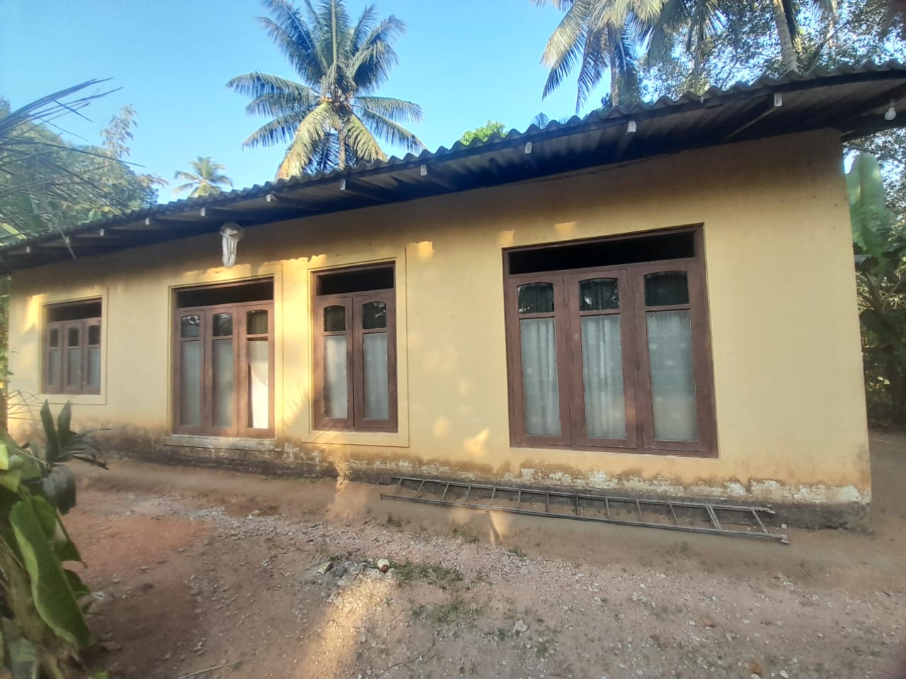 Land with House for Sale Delgoda