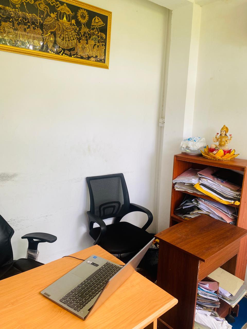 Office for Sale in Maradhana
