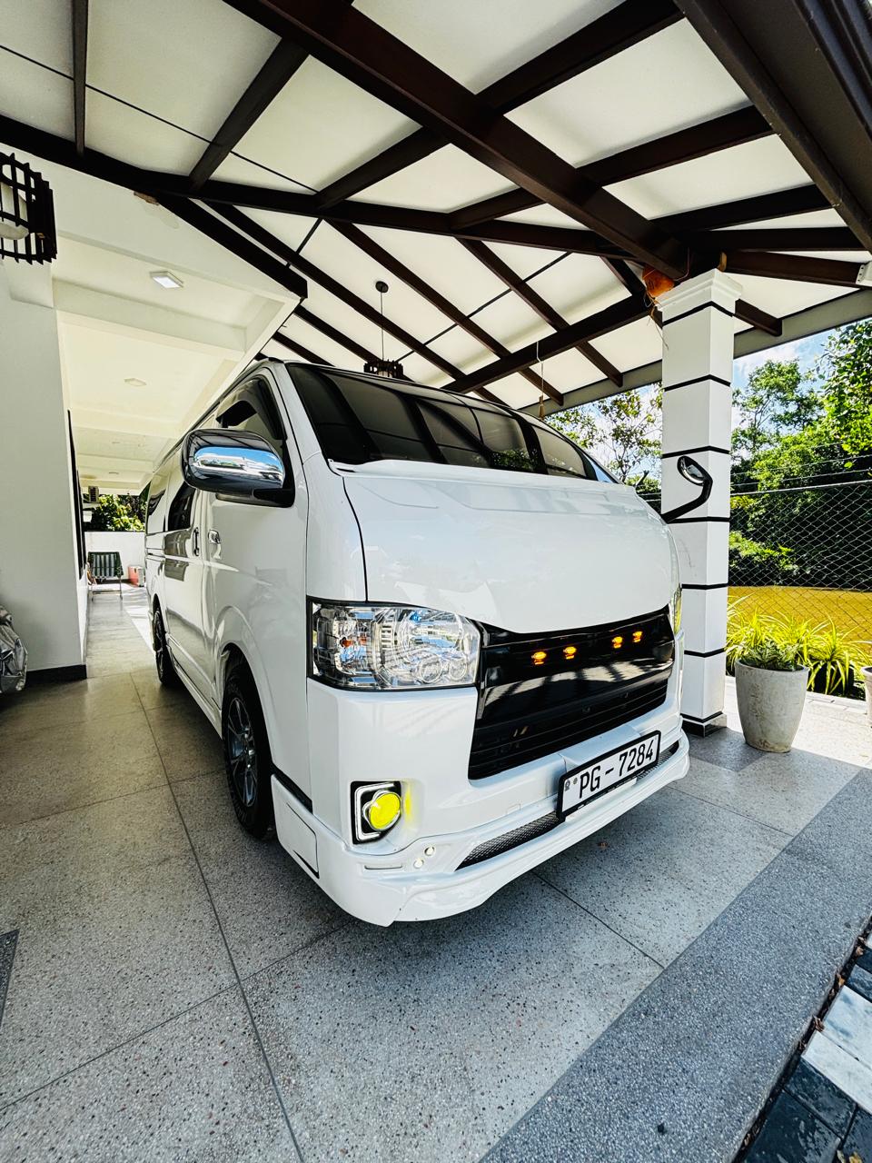 Toyota KDH 2015 Dark Prime