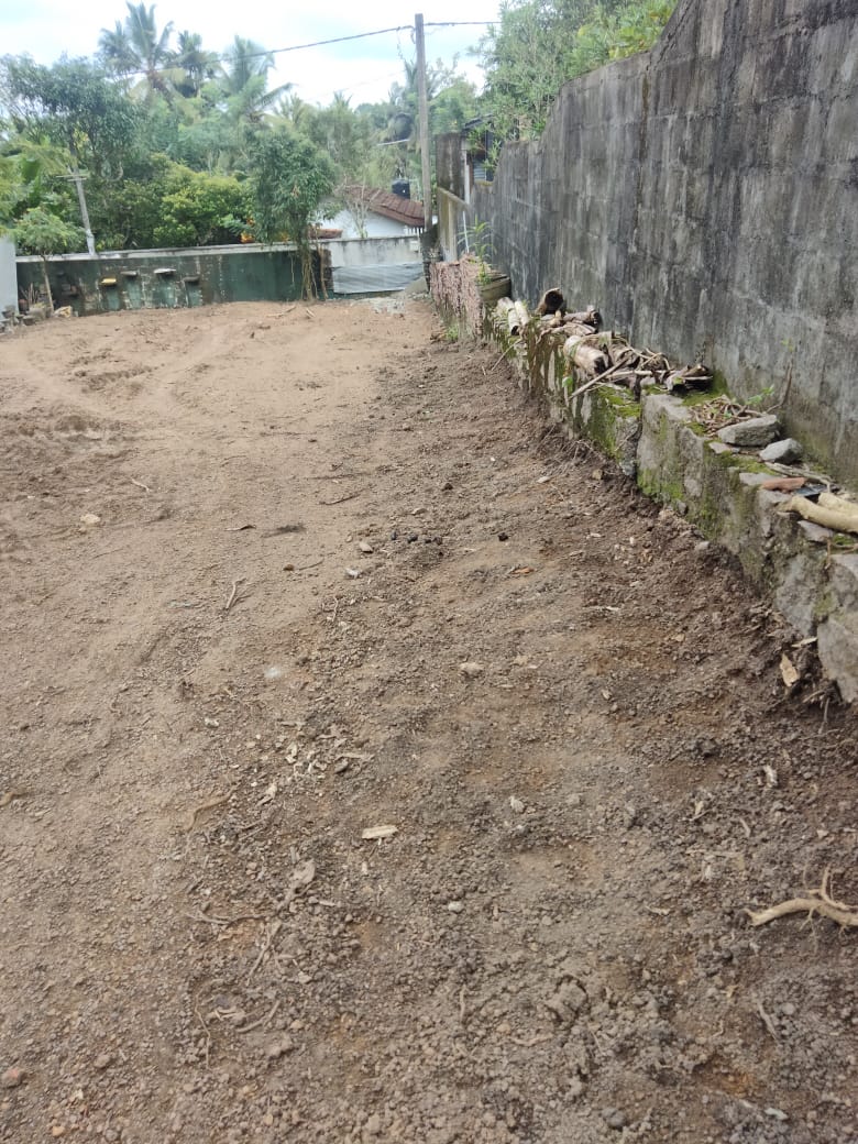 Land For Sale In Yakkala