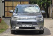 Mitsubishi Outlander SUV 2015