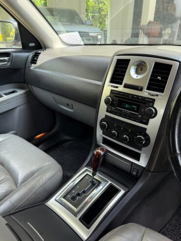 Chrysler 300 2005