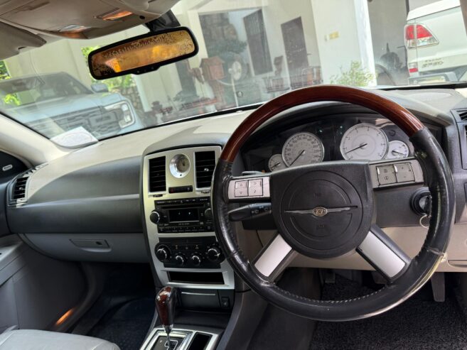Chrysler 300 2005