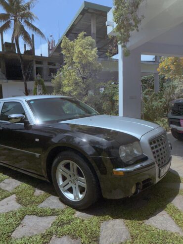 Chrysler 300 2005