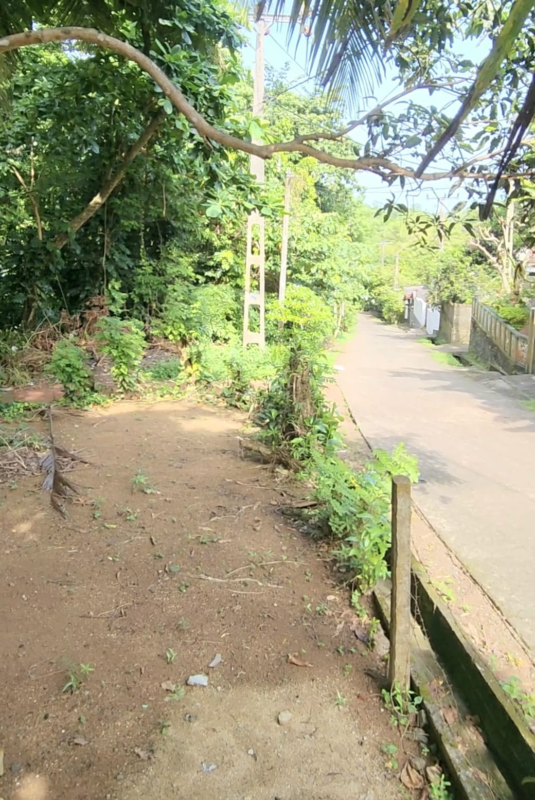 Land with House for Sale – Hikkaduwa