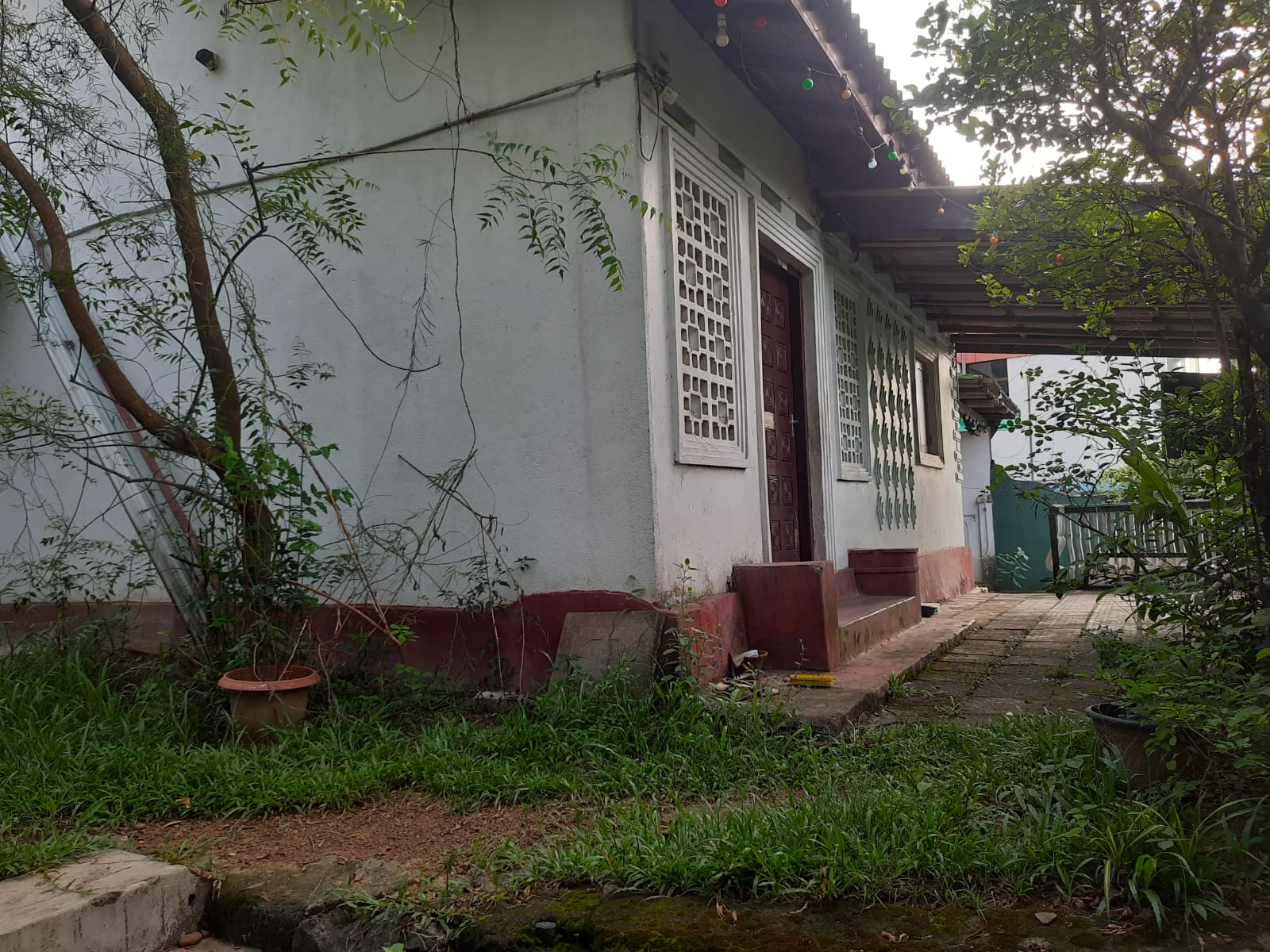 House with Land and Annex for Sale Kelaniya