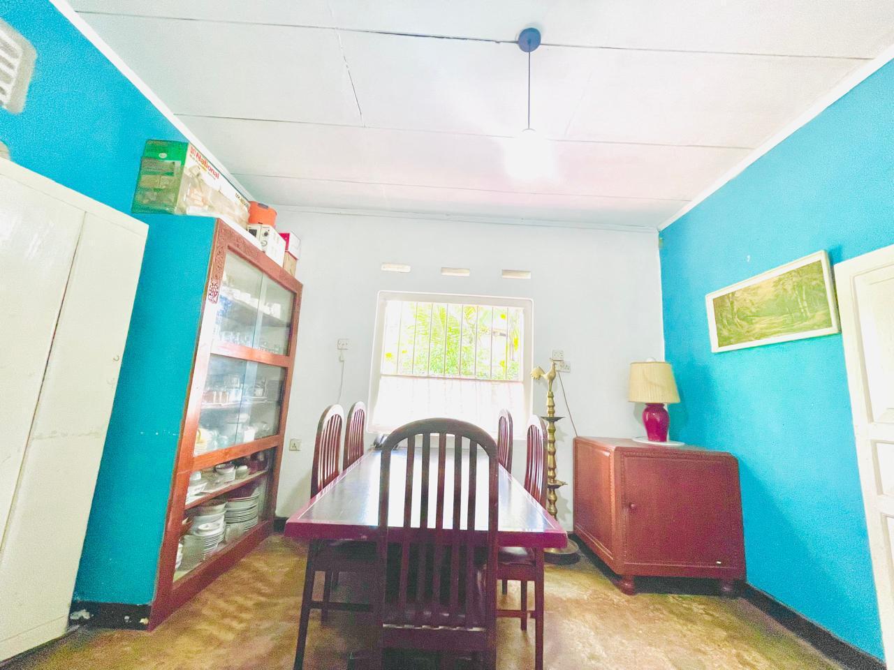 House with Two Annexes for Sale in Moratuwa Molpe