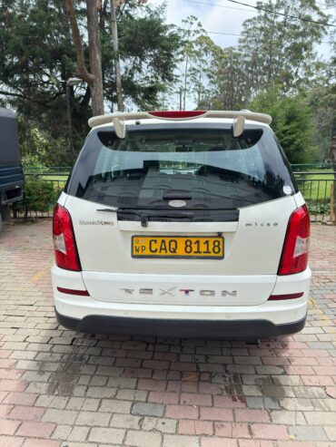 Micro rexton W 2016