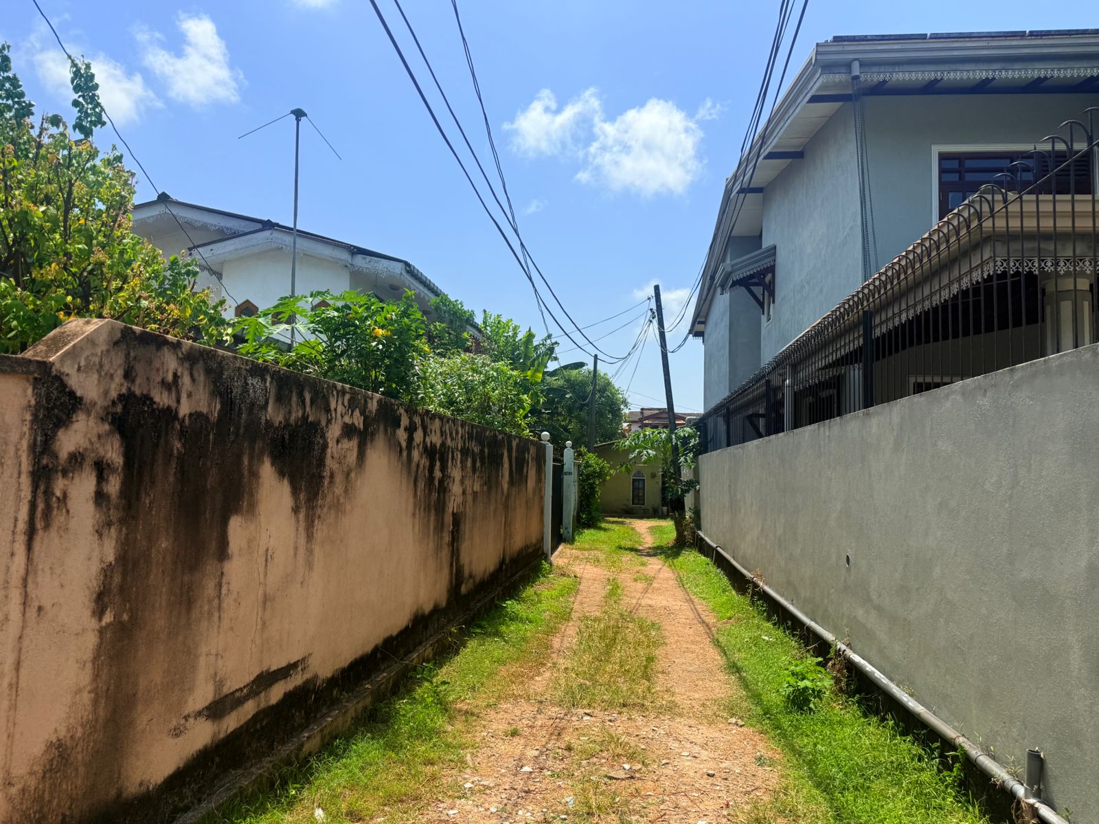 Highly residential area Land for sale in near RMV, Boralesgamuwa