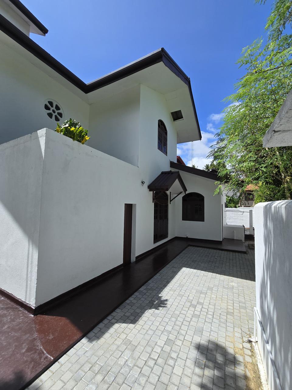 Luxury Two-Story House for Sale in Seeduwa