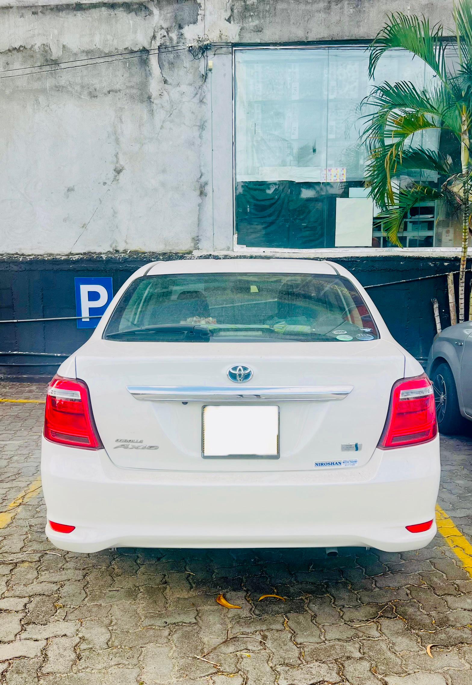 Toyota Axio G Grade 2015