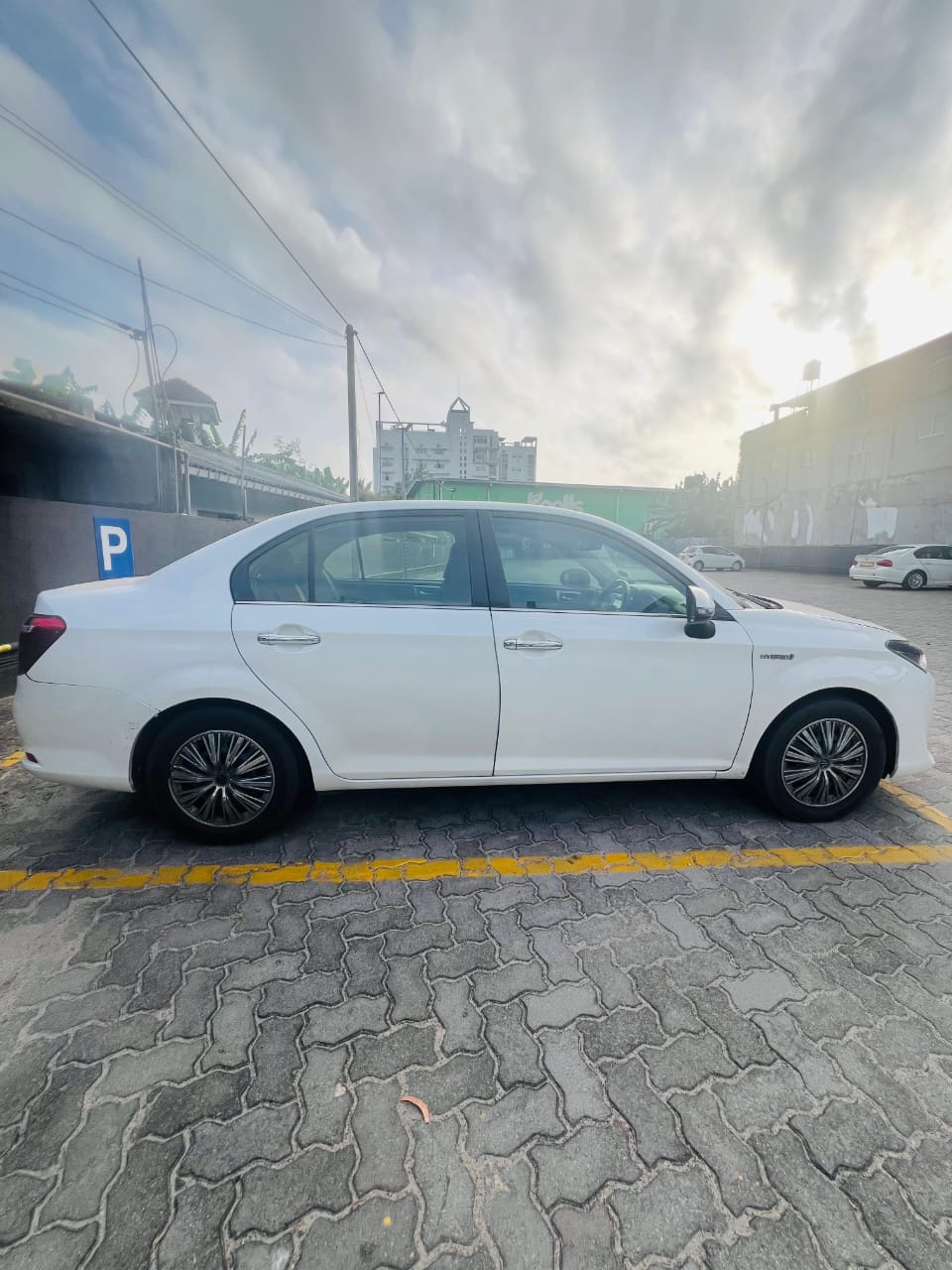 Toyota Axio G Grade 2015