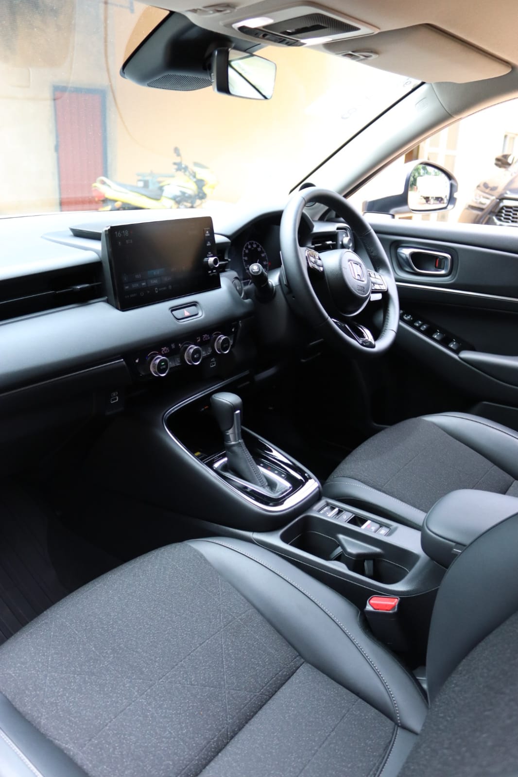 Honda Vezel Premium Package 2023