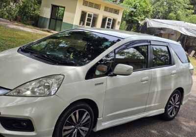 Honda Fit Shuttle 2014