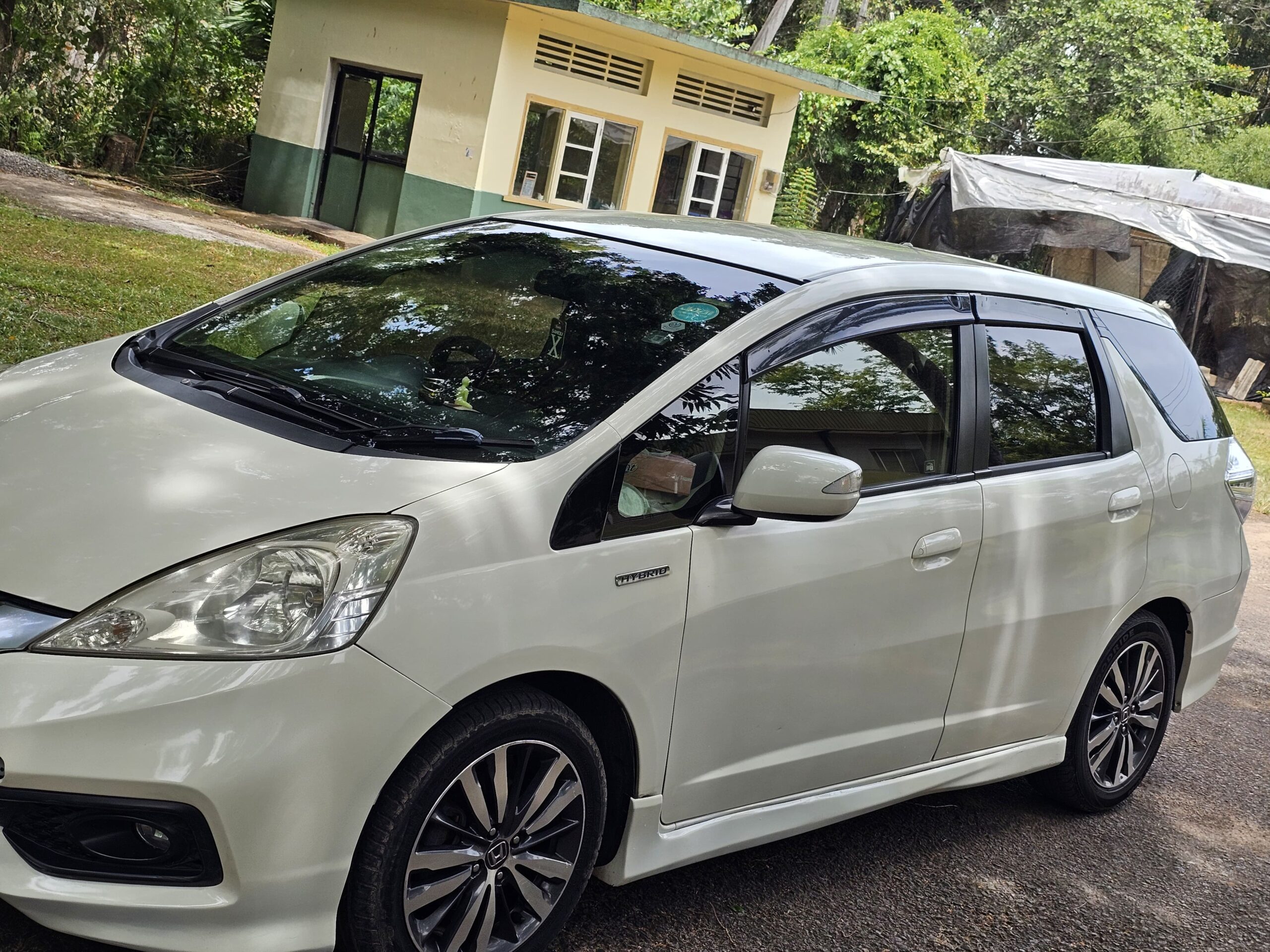 Honda Fit Shuttle 2014
