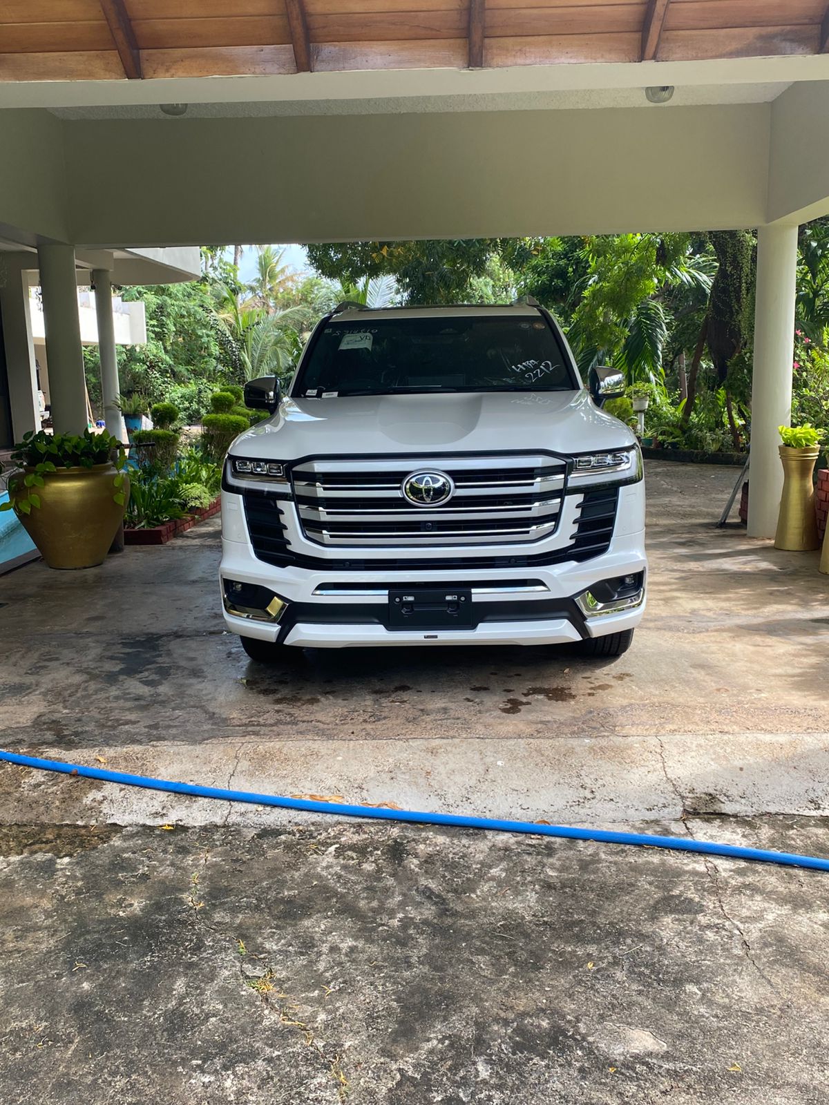 Toyota Land Cruiser Sahara LC 300 ZX 2025