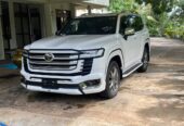 Toyota Land Cruiser Sahara LC 300 ZX 2025