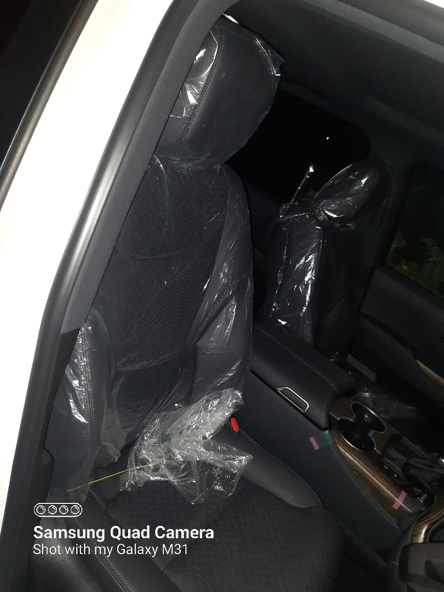 Toyota Land Cruiser Sahara LC 300 ZX 2025