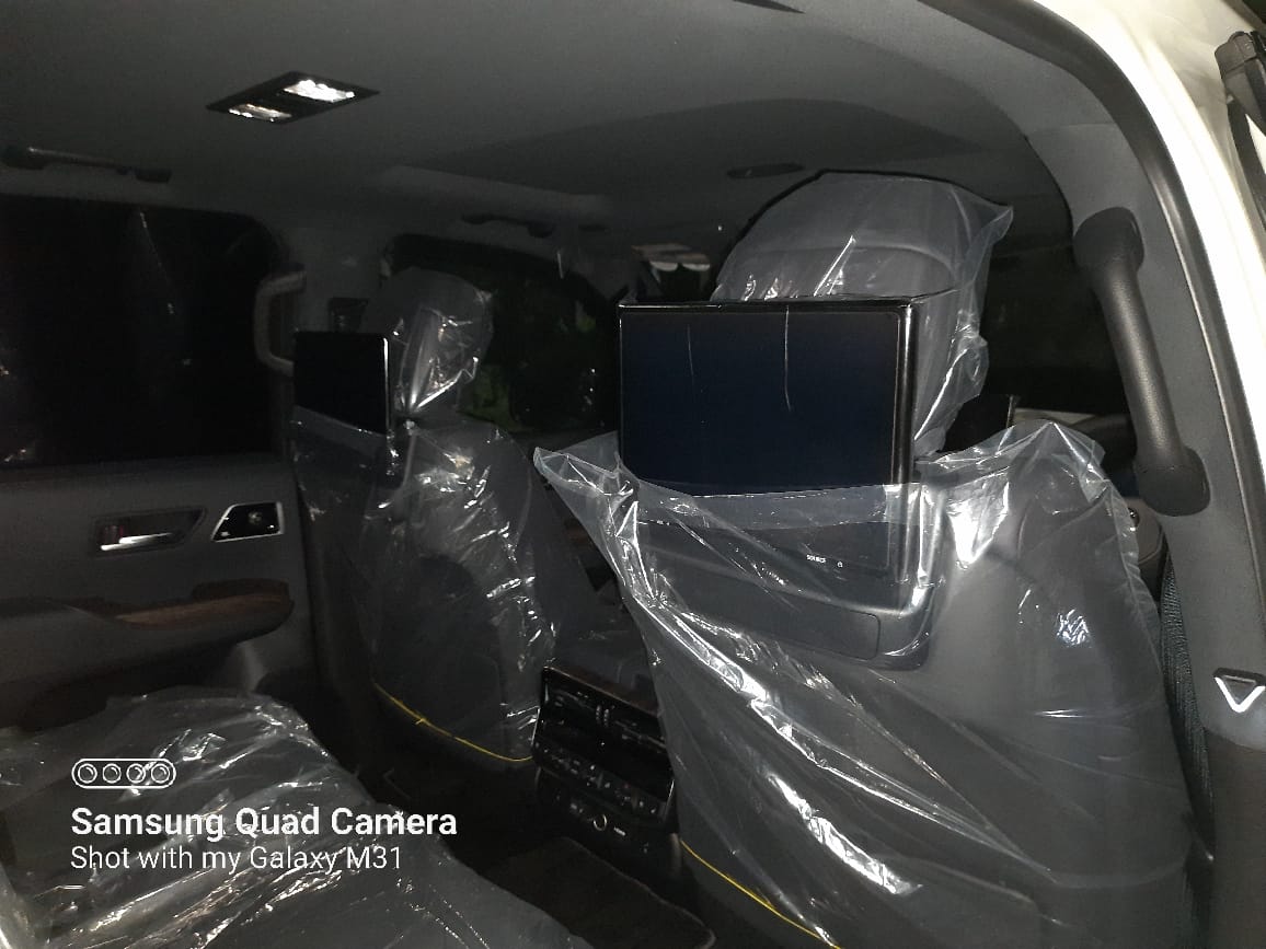 Toyota Land Cruiser Sahara LC 300 ZX 2025