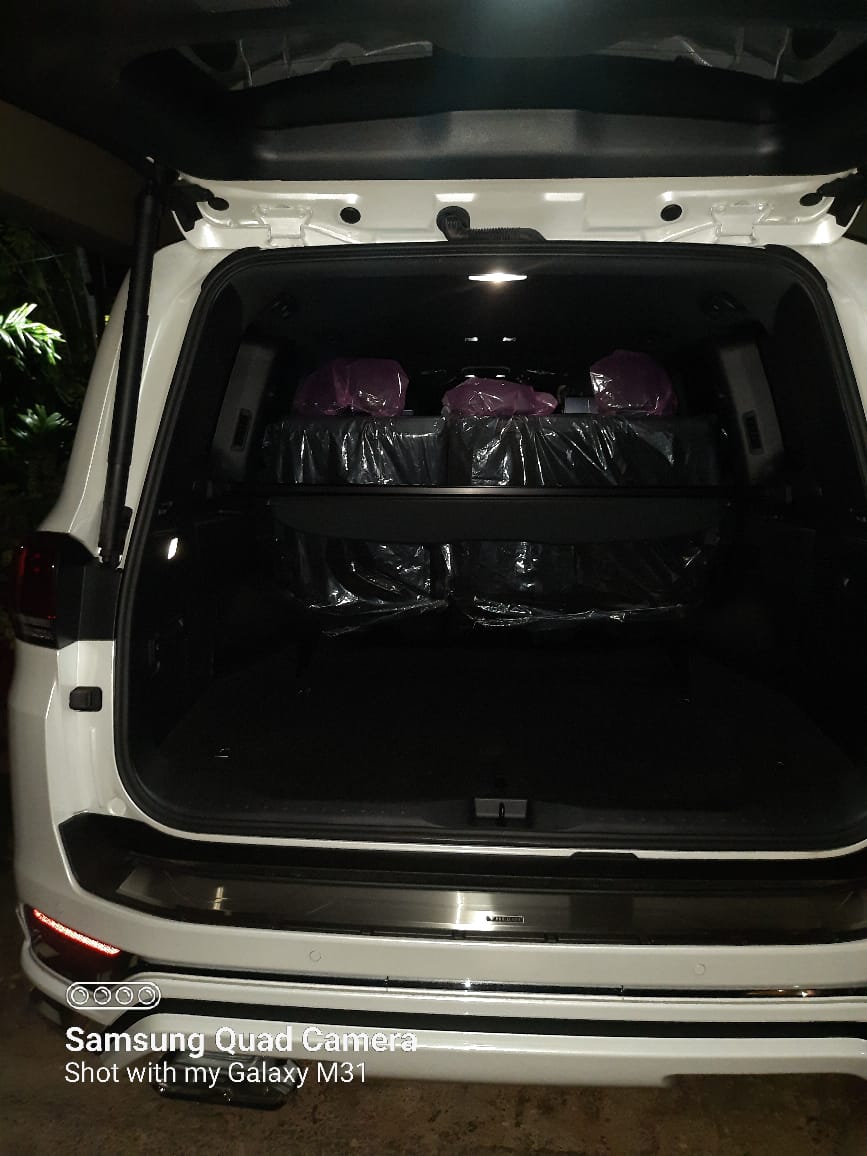 Toyota Land Cruiser Sahara LC 300 ZX 2025